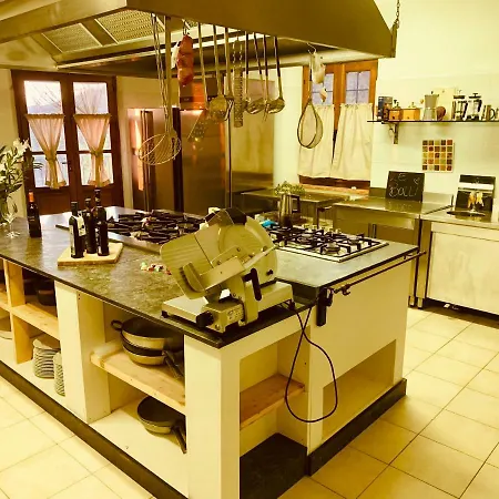 Le Bolli Villa *
