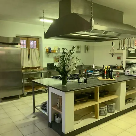 Le Bolli Villa